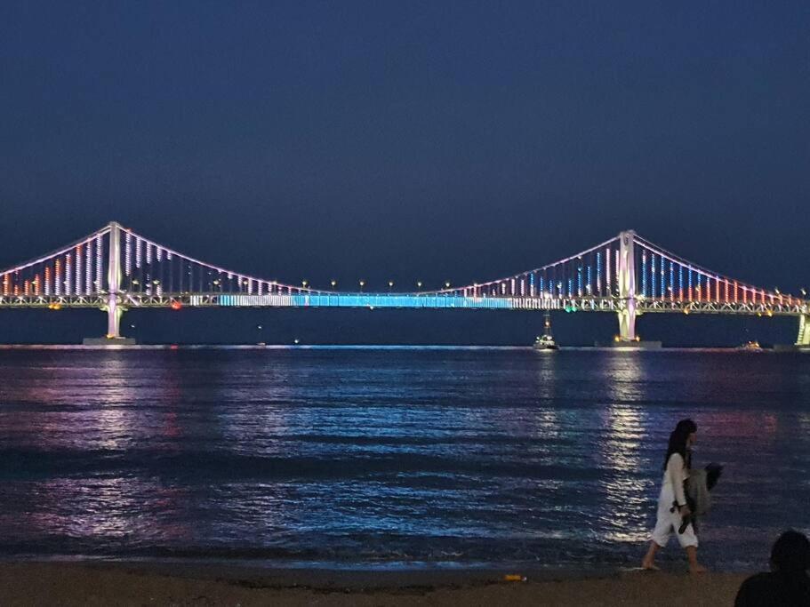 Jj House Gwangan Beach Пусан Екстериор снимка